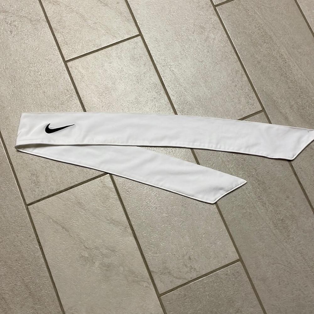 Nike hair wrap